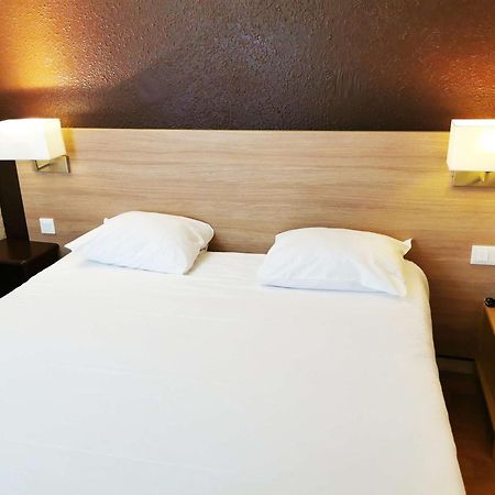 บริต โฮเทล เอสซ็องเชียล ตูร์ เหนือ Hotel ภายนอก รูปภาพ
