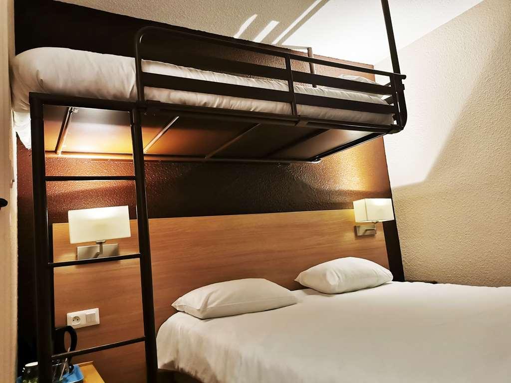 บริต โฮเทล เอสซ็องเชียล ตูร์ เหนือ Hotel ภายนอก รูปภาพ