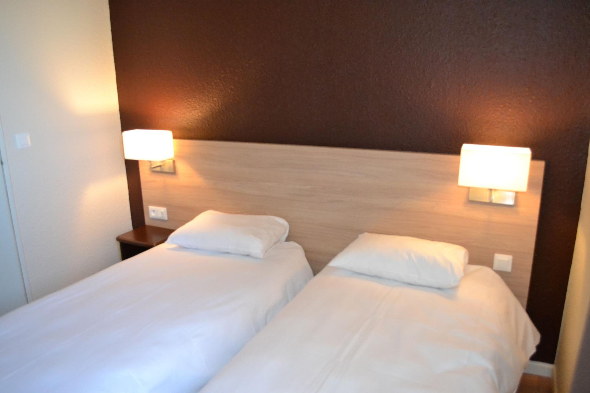 บริต โฮเทล เอสซ็องเชียล ตูร์ เหนือ Hotel ภายนอก รูปภาพ
