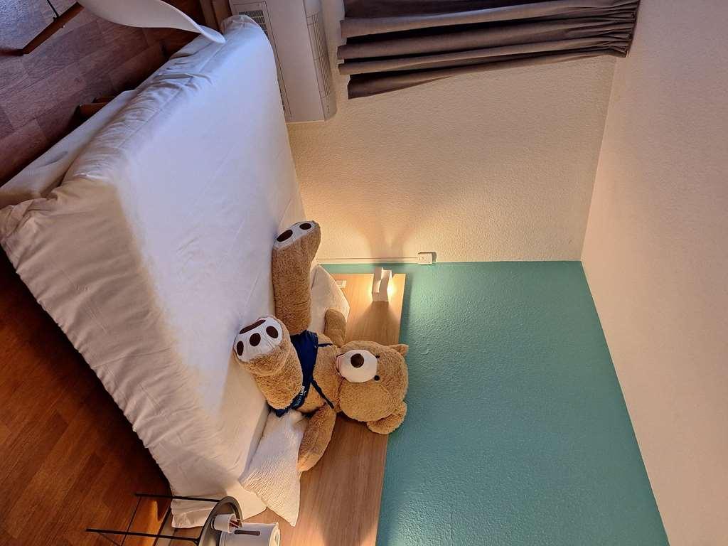 บริต โฮเทล เอสซ็องเชียล ตูร์ เหนือ Hotel ห้อง รูปภาพ